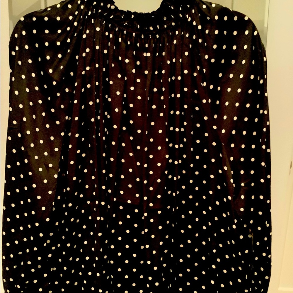 Mock neck dotted silky blouse